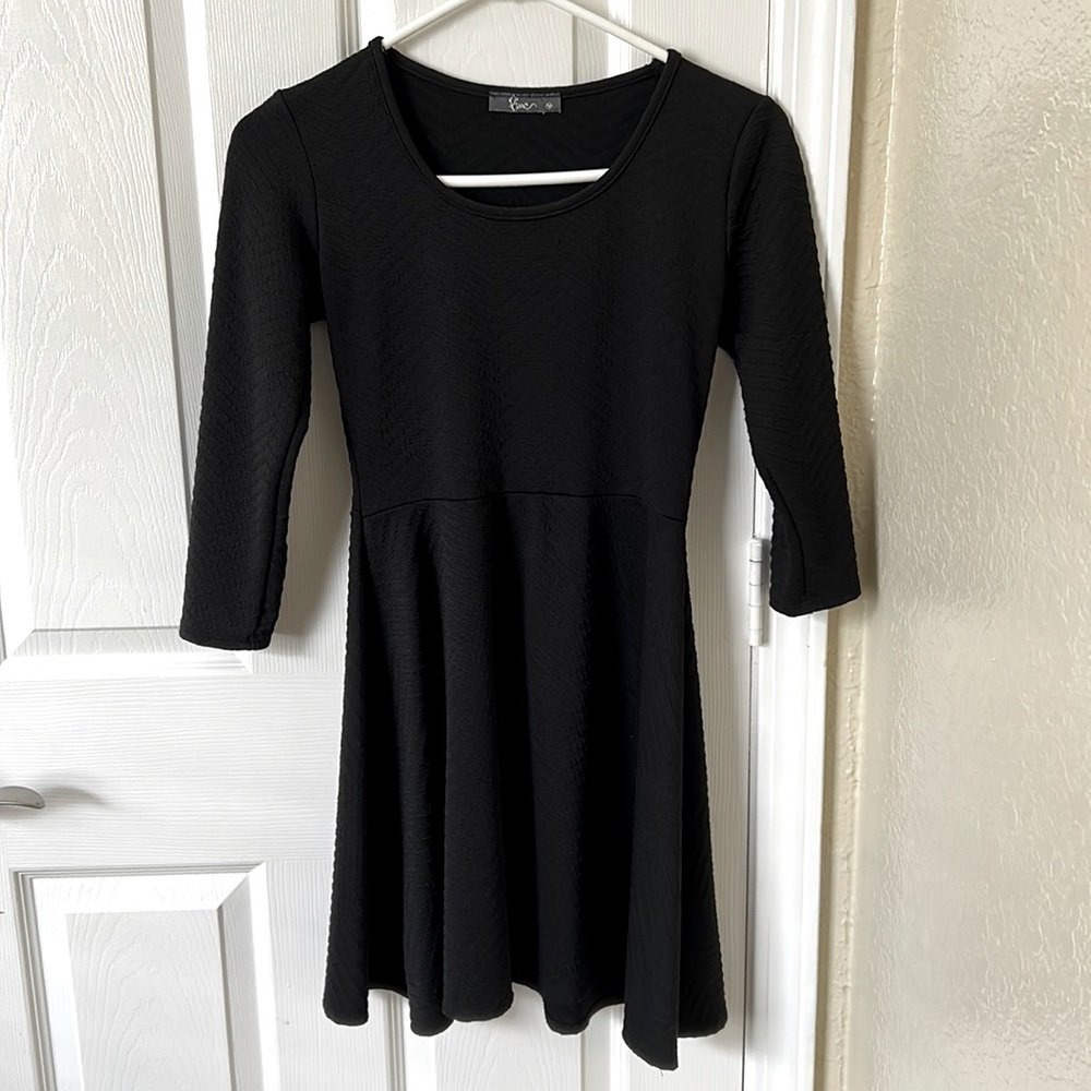 Pinc, black dress with 3/4 sleeves, Aline, size medium, never worn